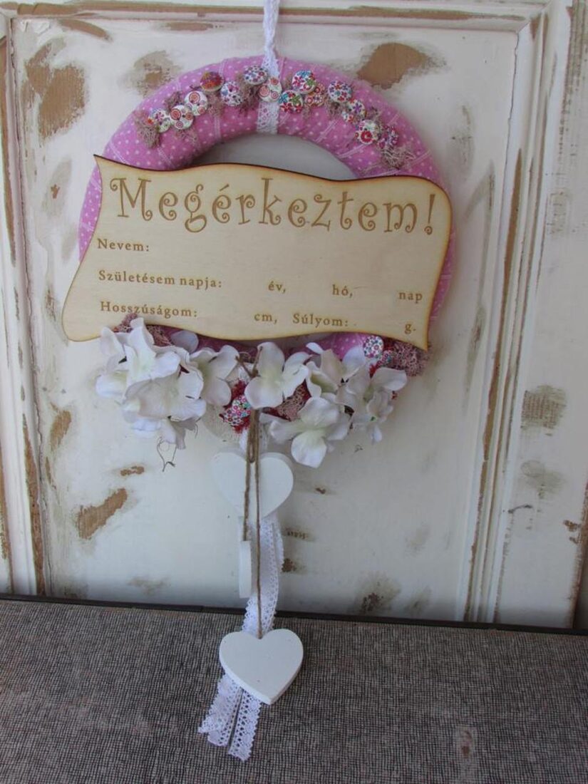 MEGÉRKEZTEM kopogtató kislány születésére